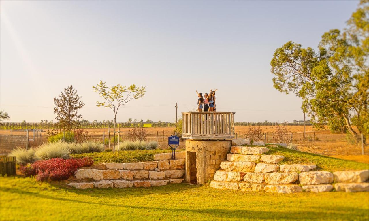 Villa Gvulot - Kibbutz experience à Gevulot Extérieur photo
